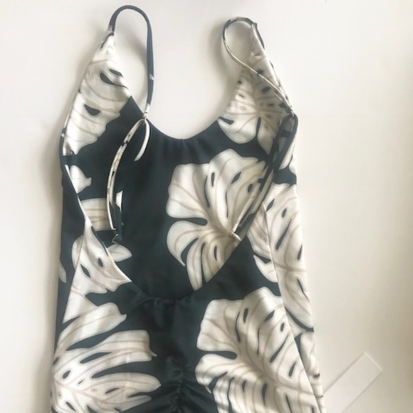 Greenlee One PIece - Picture 3 of 4